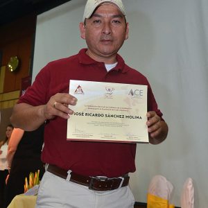 Farmer El Mirador Exzellenter Kaffee von Excellentas Limited Edition Cup of Excellence Gewinner Kolumbien